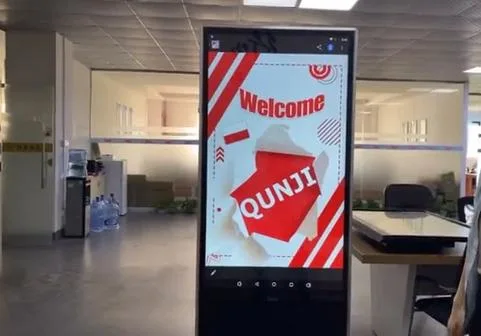Bodenstehender vertikaler TV-Touchscreen-Kiosk 4K-Werbeplayer für den Innenbereich, HD-LCD-Digital-Signage